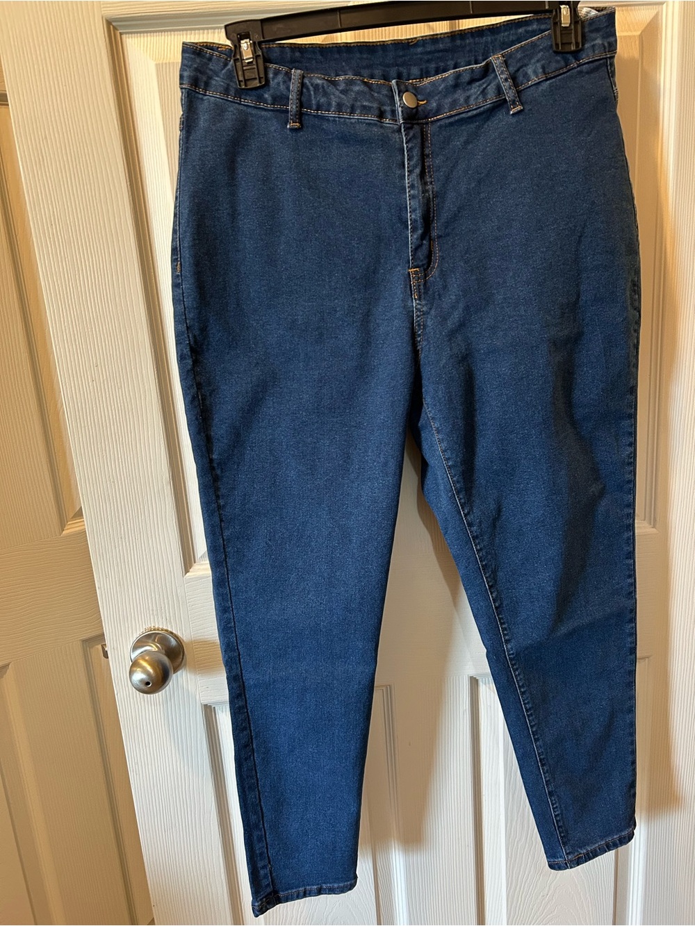 Shein 2X Women’s Dark Blue Stretch Denim Jeans Tapered Leg w/2 Back Pockets NWOT